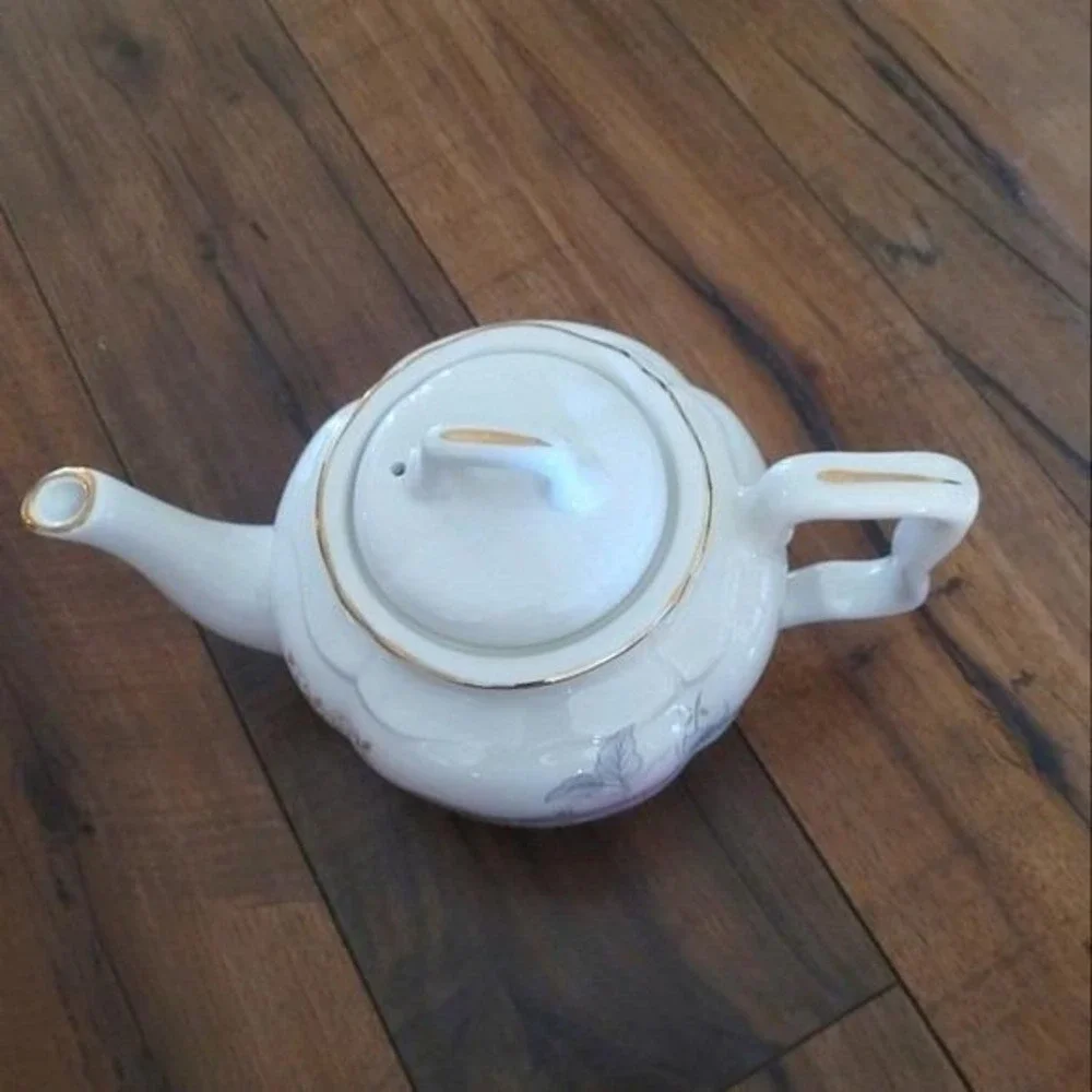 Arthur Wood England Porcelain Teapot Floral Design Gold Trim Vintage‎